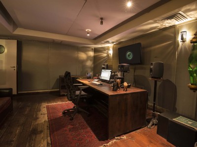 Studio B